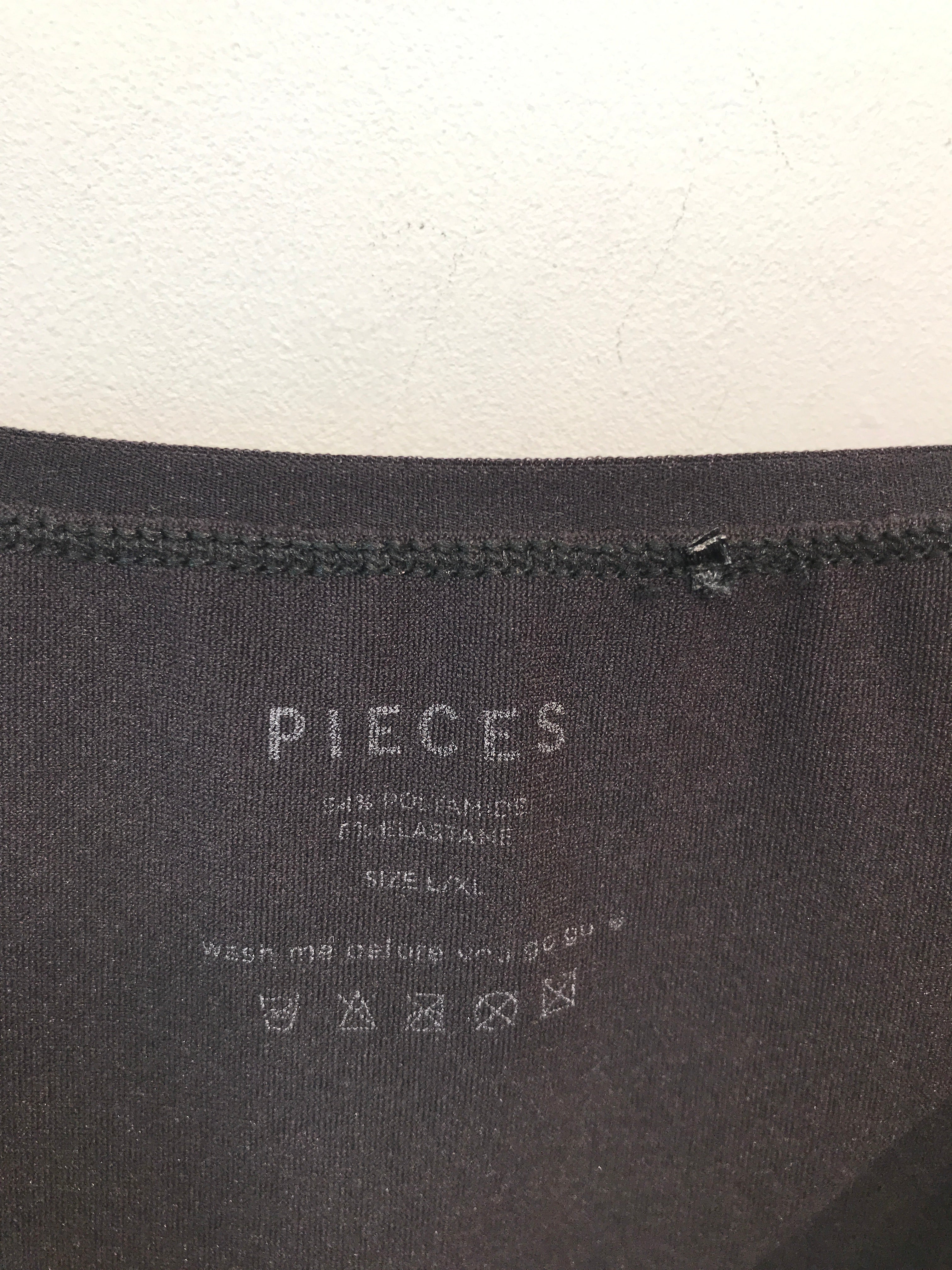 Pieces Top